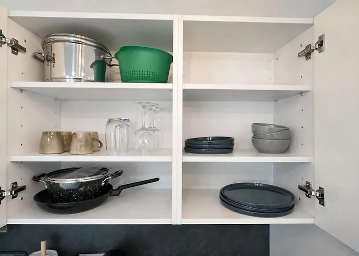 Homely! Design Airport, Fair, Balcony, City! *